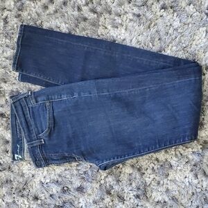 𝅺7 For All Mankind jeans size 27